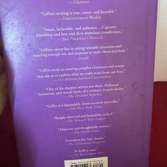 Emily Griffin’s Heart of the Matter HC Novel With Dust Jacket with Minimal Wear - Picture 5 of 9